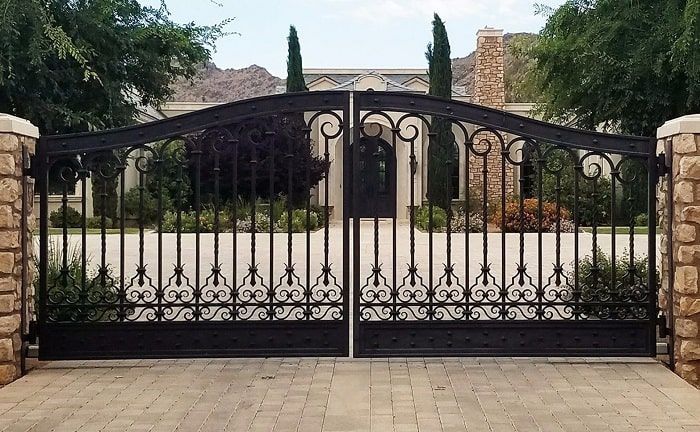 Now You Can Have Your Metal Gate Done Safely